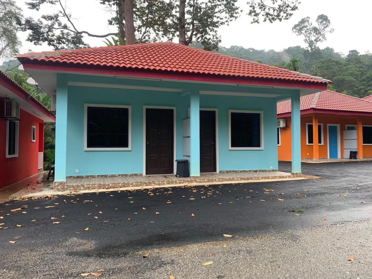 Chalet Latip D'Ayer Itam Hotell Kampong Ayer Hitam  Eksteriør bilde
